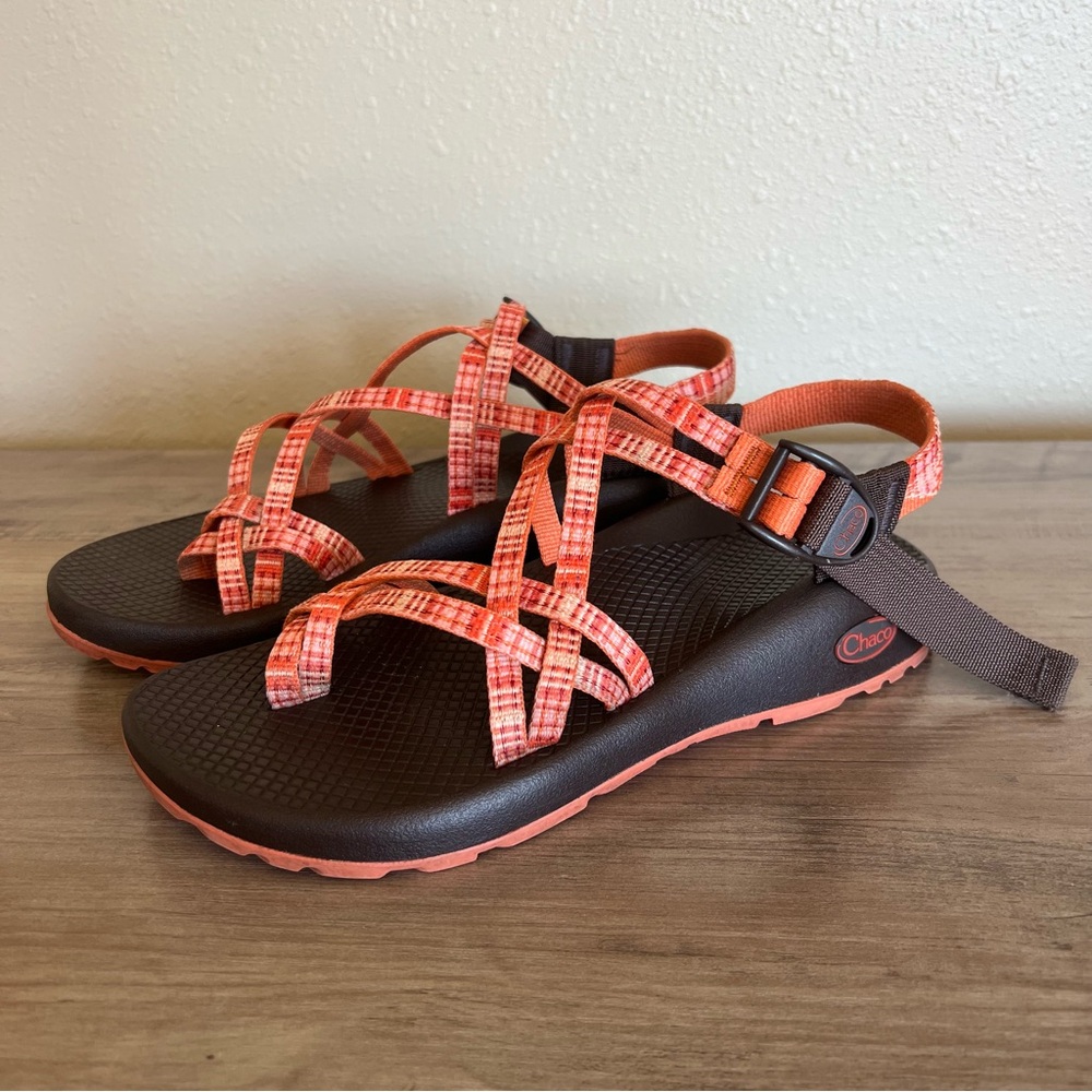 Chaco Women's Plaid Strappy Sandals - Red and Black